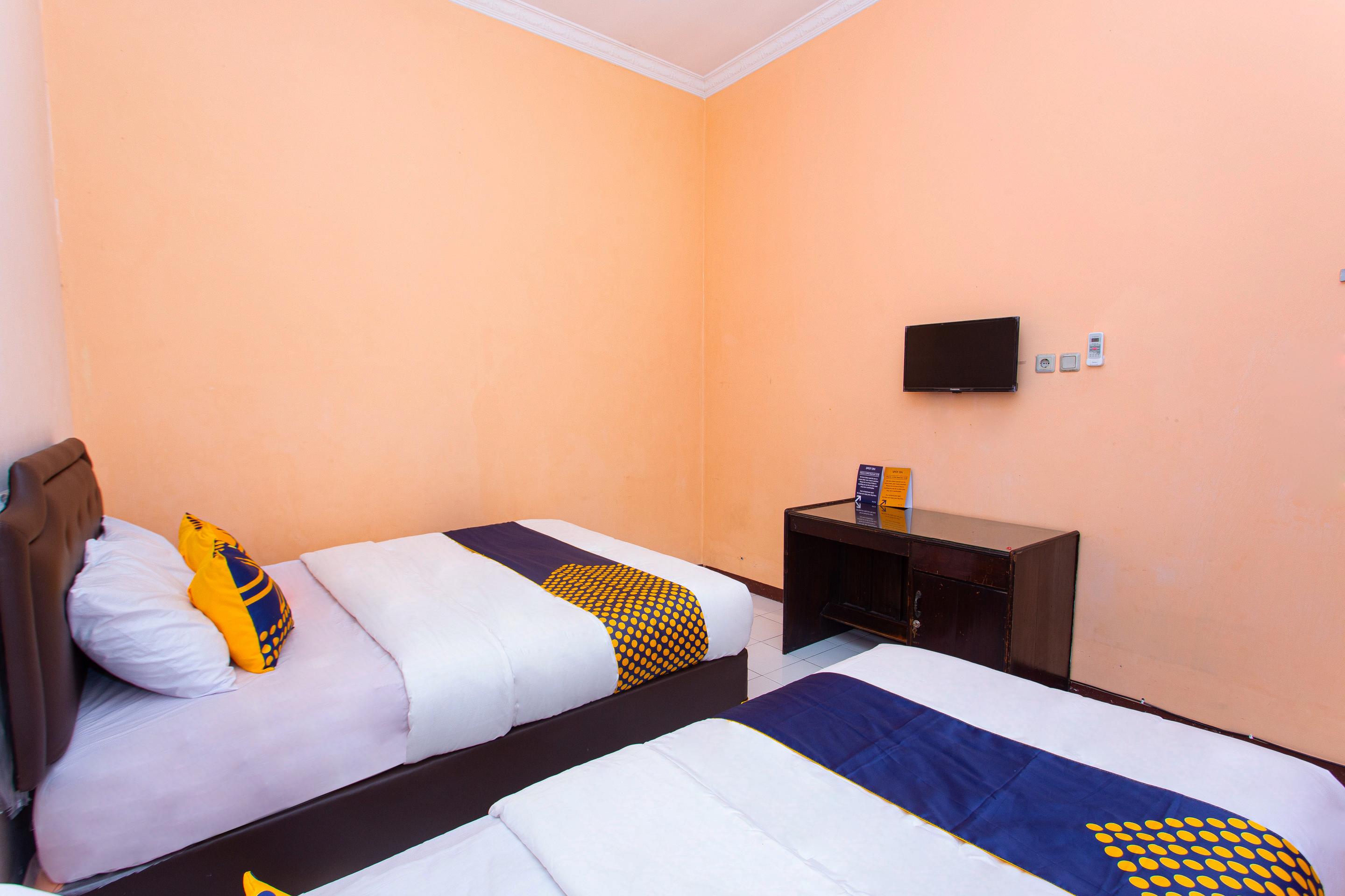 Spot On 2697 Homy House Hotel Semarang Ngoại thất bức ảnh