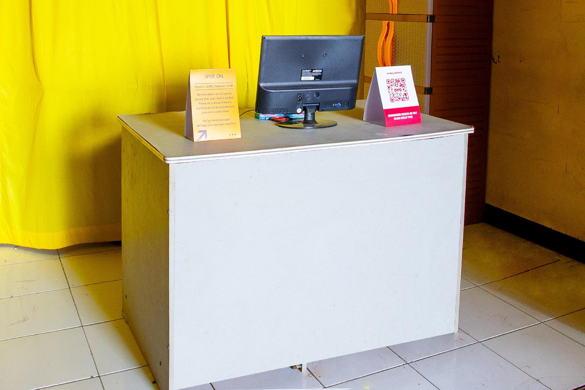 Spot On 2697 Homy House Hotel Semarang Ngoại thất bức ảnh
