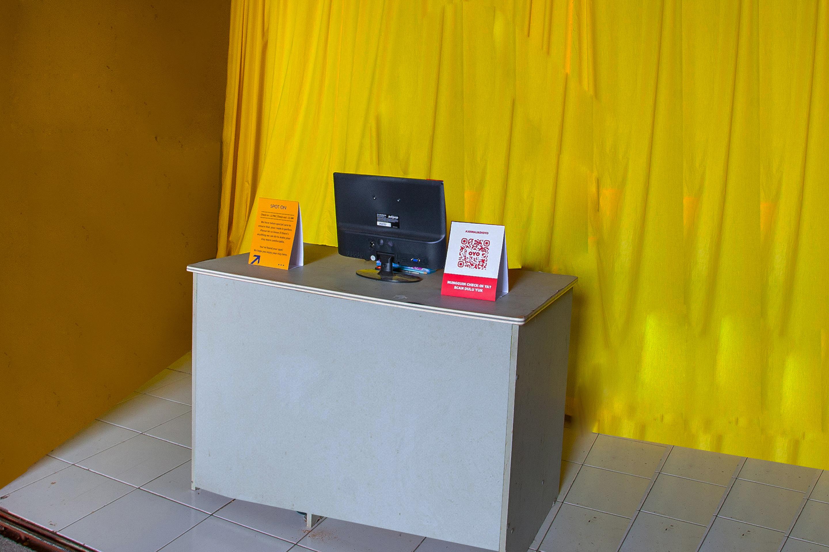 Spot On 2697 Homy House Hotel Semarang Ngoại thất bức ảnh