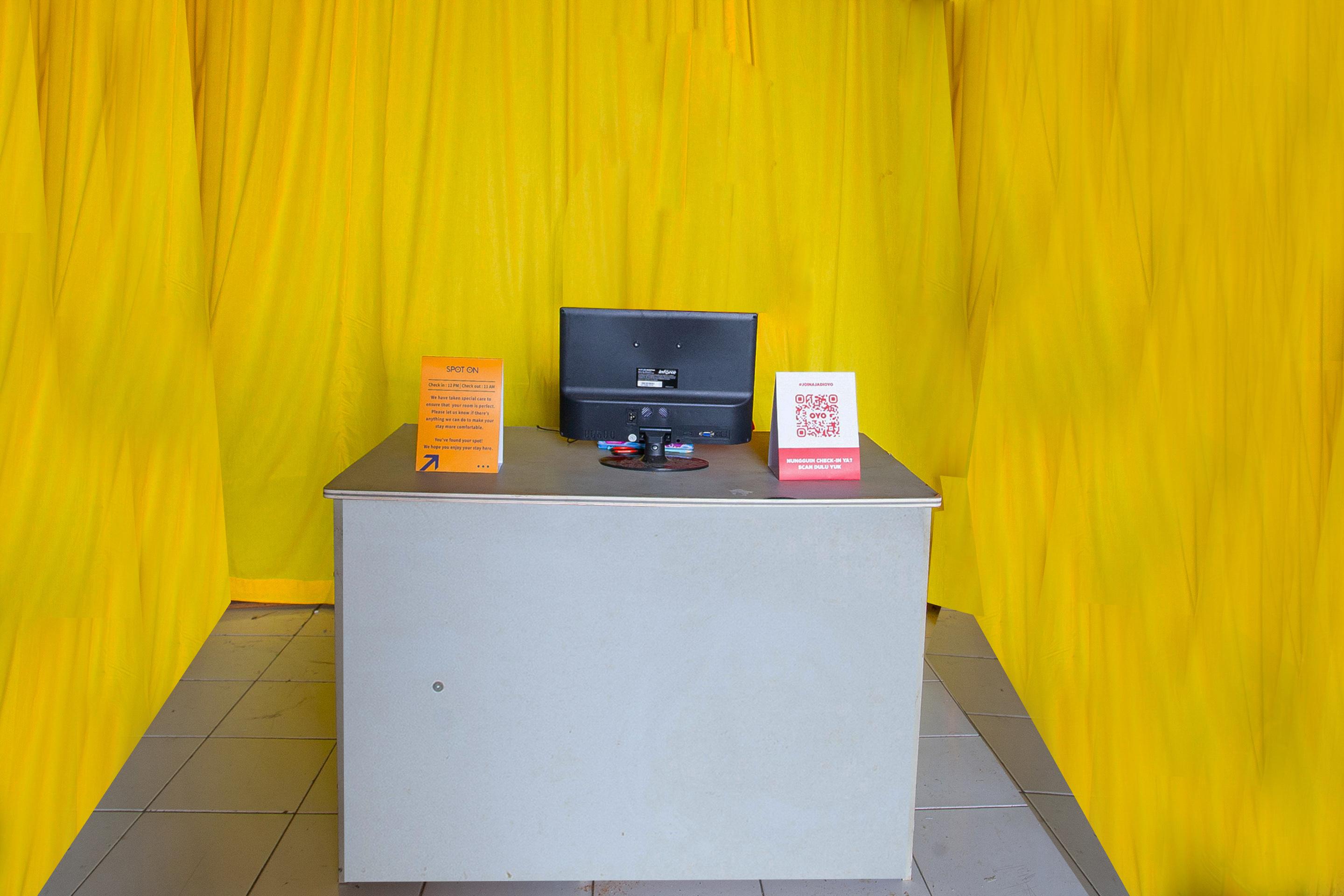 Spot On 2697 Homy House Hotel Semarang Ngoại thất bức ảnh
