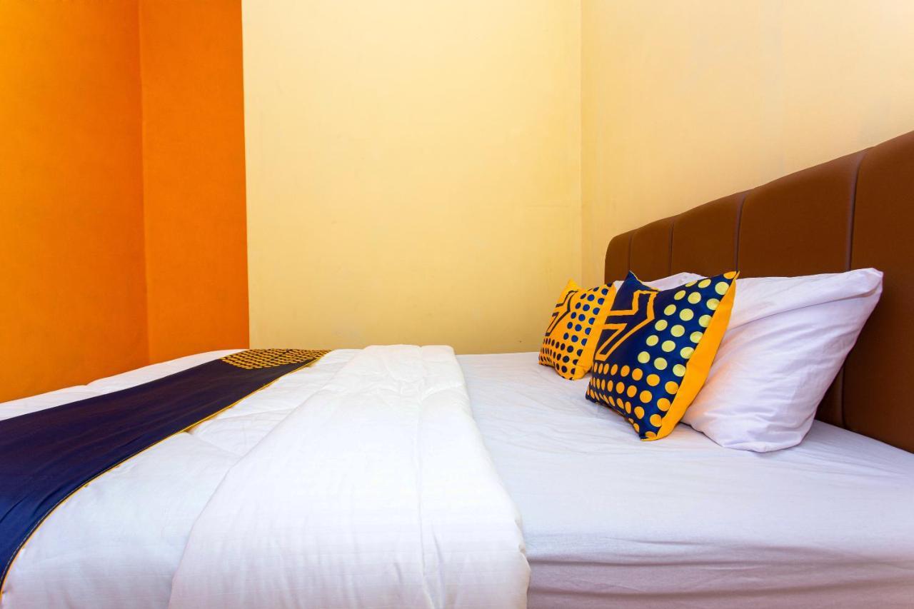 Spot On 2697 Homy House Hotel Semarang Ngoại thất bức ảnh