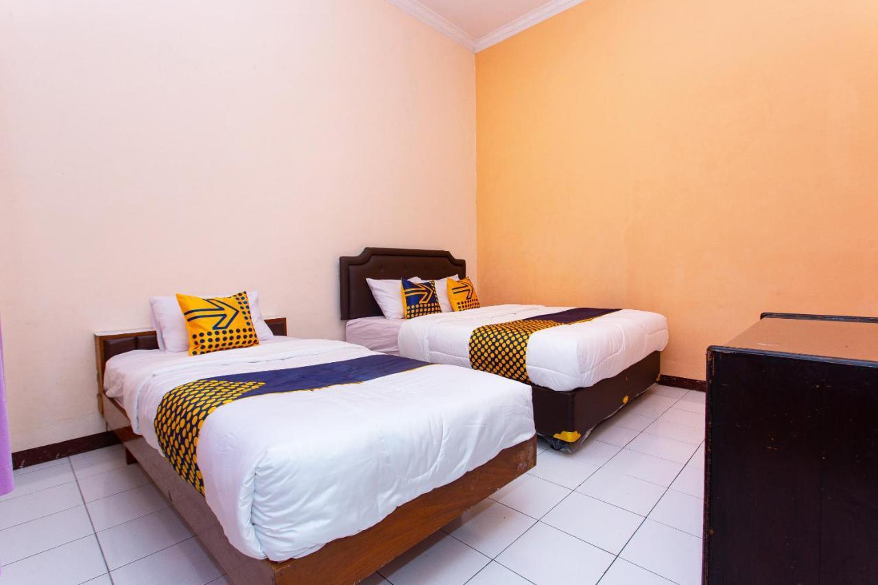 Spot On 2697 Homy House Hotel Semarang Ngoại thất bức ảnh